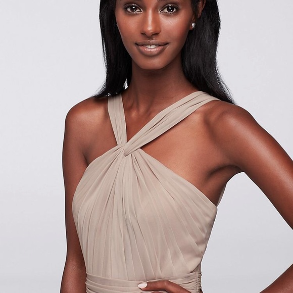 David’s Bridal Y-Neck Long Mesh Bridesmaid Dress in Wine Sz 2 - Picture 2 of 6